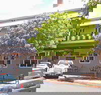 Queenslander Hotel - Accommodation Coffs Harbour