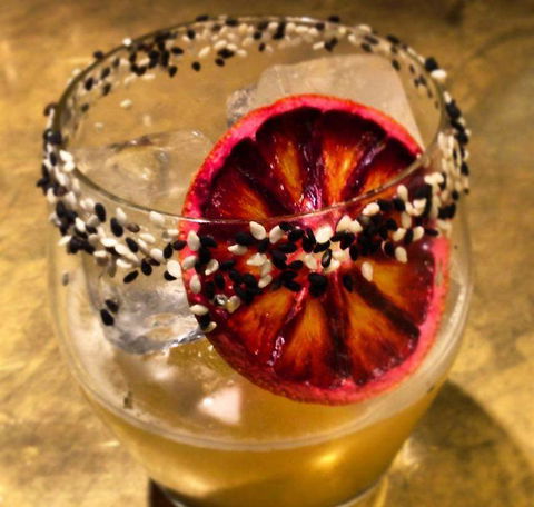 Apple Daily Bar & Eating House - Accommodation Coffs Harbour 7