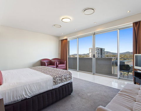 CBD Executive Apartments - Accommodation Coffs Harbour 4