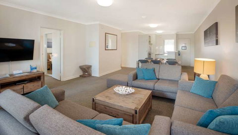 Broadwater Resort Apartments - Accommodation Coffs Harbour 10