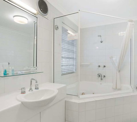 Broadwater Resort Apartments - Accommodation Coffs Harbour 17