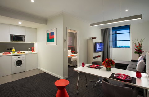 Citadines St Georges Terrace - Accommodation Coffs Harbour 1
