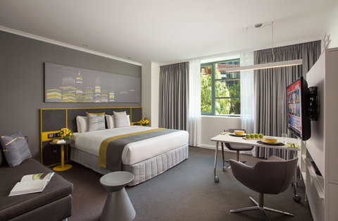 Citadines St Georges Terrace - Accommodation Coffs Harbour 4