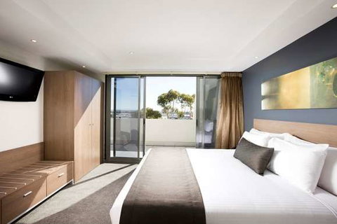 Mantra Tullamarine Hotel - Accommodation Coffs Harbour 1