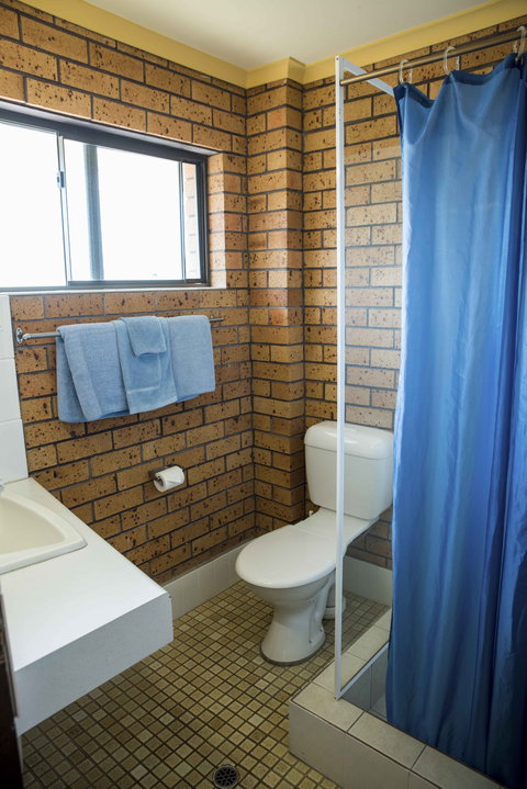 Coastal Bay Motel - Accommodation Coffs Harbour 4