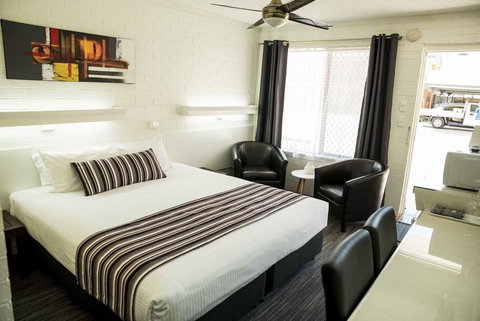 Coastal Bay Motel - Accommodation Coffs Harbour 10