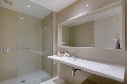Quarters At Flinders Hotel - Accommodation Coffs Harbour 2