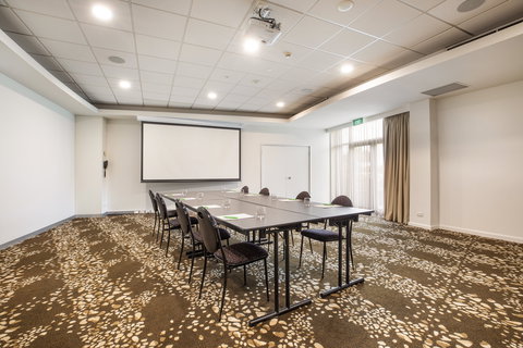 Holiday Inn Melbourne Airport - Accommodation Coffs Harbour 9