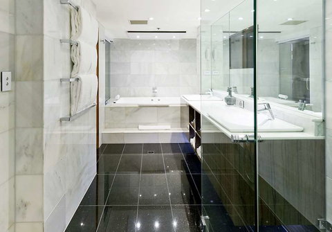 Stamford Plaza Adelaide - Accommodation Coffs Harbour 3