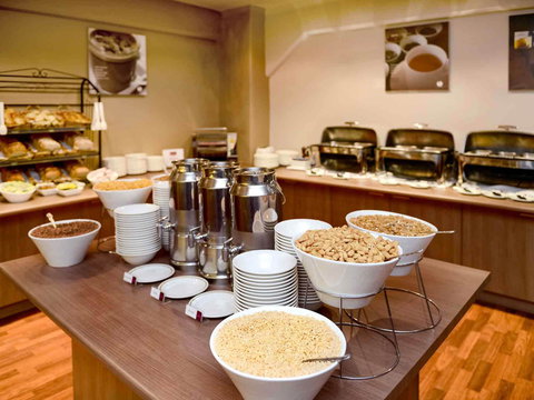 Mercure Grosvenor Hotel Adelaide - Accommodation Coffs Harbour 12