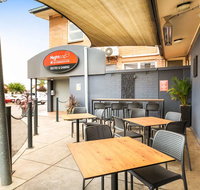 Nightcap at Hendon Hotel