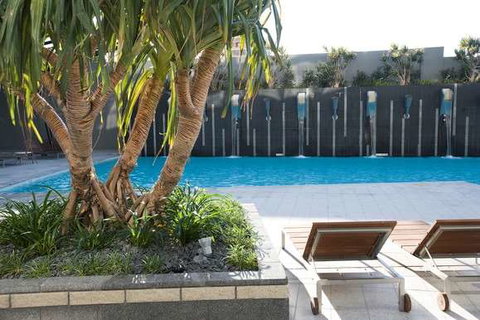 Mantra Circle on Cavill - Accommodation Coffs Harbour 3