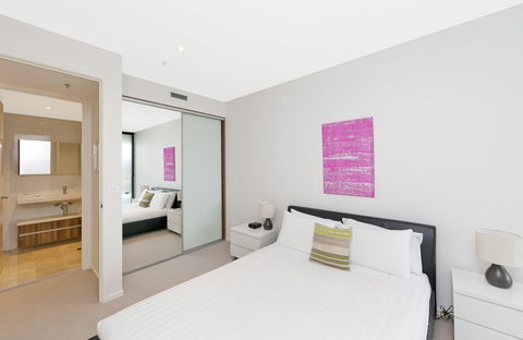 Astra Canberra Manhattan - Accommodation Coffs Harbour 4