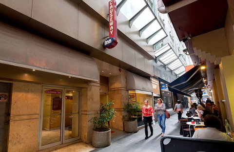 Causeway Inn On The Mall - Accommodation Coffs Harbour 0