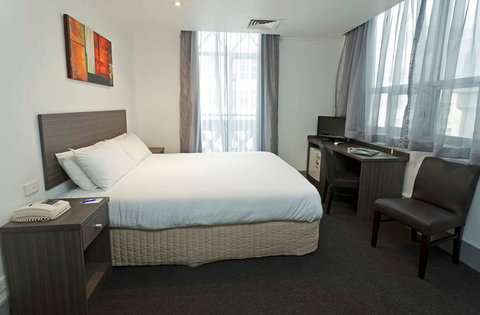 Causeway Inn On The Mall - Accommodation Coffs Harbour 3