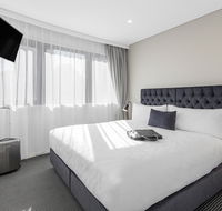 Meriton Suites Kent Street - Accommodation Coffs Harbour