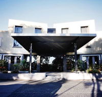 Golden Pebble Hotel - Accommodation Coffs Harbour