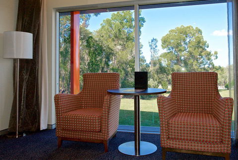 Alexandra Hills Hotel - Accommodation Coffs Harbour 2