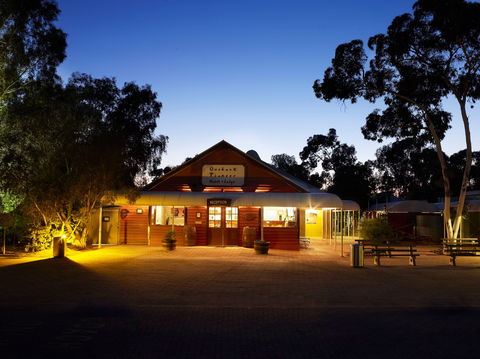 Outback Hotel & Lodge - Accommodation Coffs Harbour 0