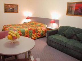Princes Park Motor Inn - Accommodation Coffs Harbour 1