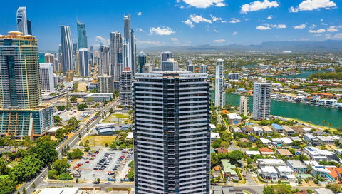 Arise Ruby Gold Coast - Accommodation Coffs Harbour 1