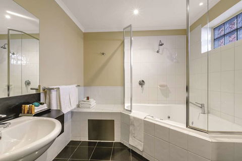 Lake Inn Ballarat - Accommodation Coffs Harbour 16