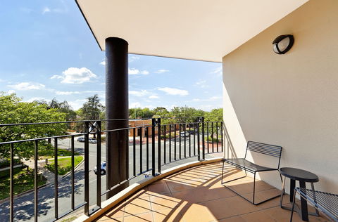Astra Apartments The Griffin - Accommodation Coffs Harbour 9