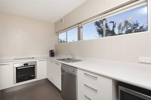 Forrest Hotel & Apartments - Accommodation Coffs Harbour 1