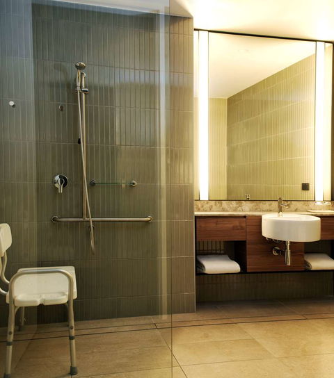 A By Adina Canberra - Accommodation Coffs Harbour 9