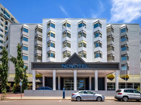 Novotel Darwin Atrium - Accommodation Coffs Harbour 1
