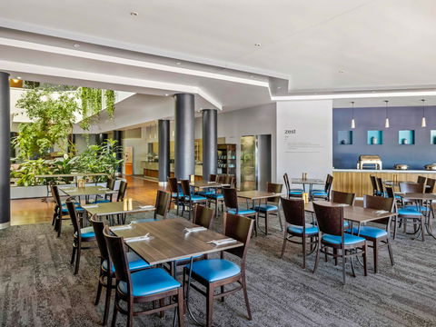 Novotel Darwin Atrium - Accommodation Coffs Harbour 11