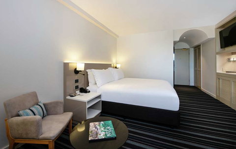 DoubleTree by Hilton Esplanade Darwin - Accommodation Coffs Harbour 16
