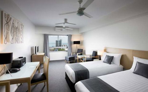 Mantra Pandanas - Accommodation Coffs Harbour 1