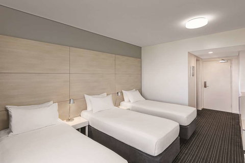 Vibe Hotel Darwin Waterfront - Accommodation Coffs Harbour 7