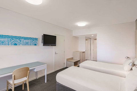 Vibe Hotel Darwin Waterfront - Accommodation Coffs Harbour 9