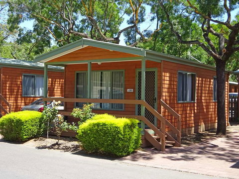 Adelaide Caravan Park - Accommodation Coffs Harbour 1