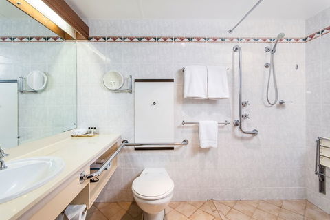 Adelaide Inn - Accommodation Coffs Harbour 2