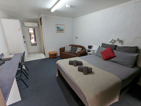 Abajaz Motor Inn - Accommodation Coffs Harbour 0