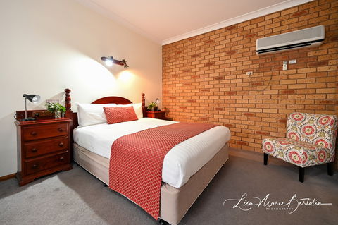 Narrandera Club Motor Inn - Accommodation Coffs Harbour 1