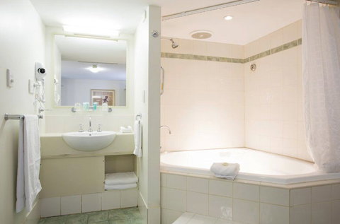 Hotel Northbridge - Accommodation Coffs Harbour 2