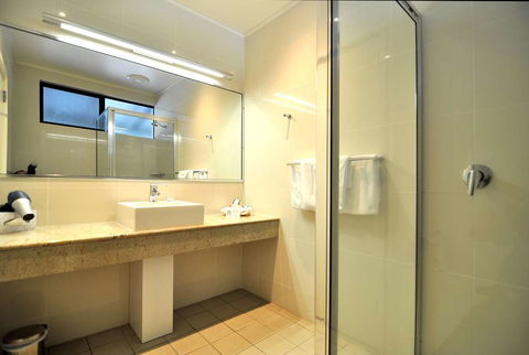 Mission Beach Resort - Accommodation Coffs Harbour 1