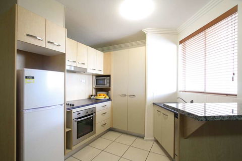 Caloundra Central Apartment Hotel - Accommodation Coffs Harbour 17