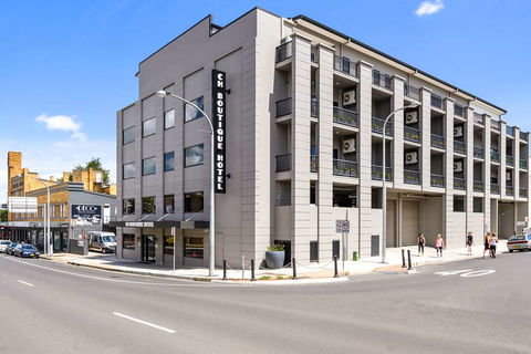 CH Boutique Hotel - Accommodation Coffs Harbour 1