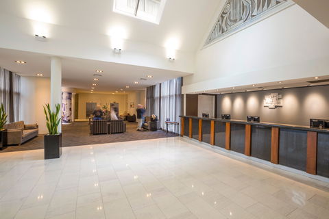 Holiday Inn Potts Point - Accommodation Coffs Harbour 3