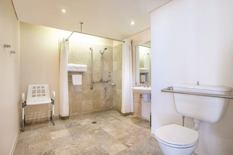 Holiday Inn Potts Point - Accommodation Coffs Harbour 5