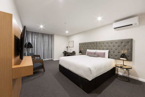 Avenue Hotel Canberra - Accommodation Coffs Harbour 2