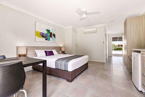 Econo Lodge Beachside - Accommodation Coffs Harbour 5