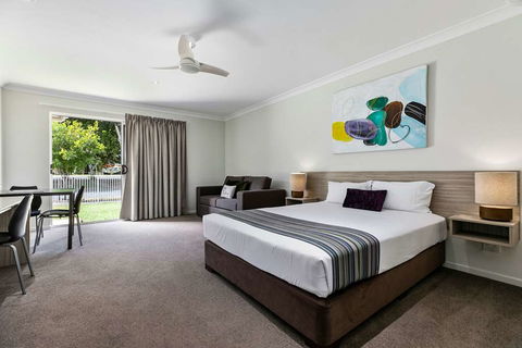 Econo Lodge Beachside - Accommodation Coffs Harbour 7