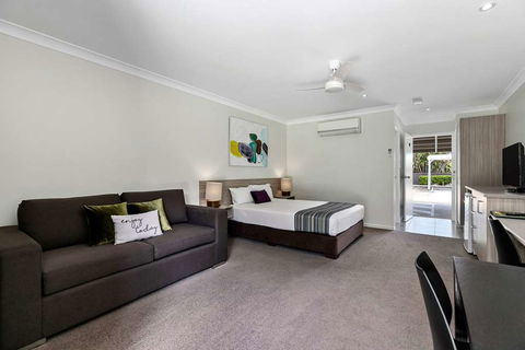 Econo Lodge Beachside - Accommodation Coffs Harbour 8