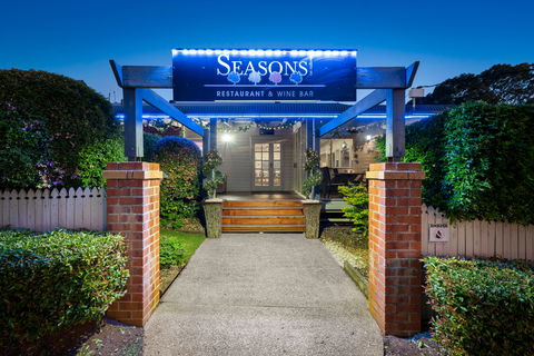 Ambassador On Ruthven Motel - Accommodation Coffs Harbour 2